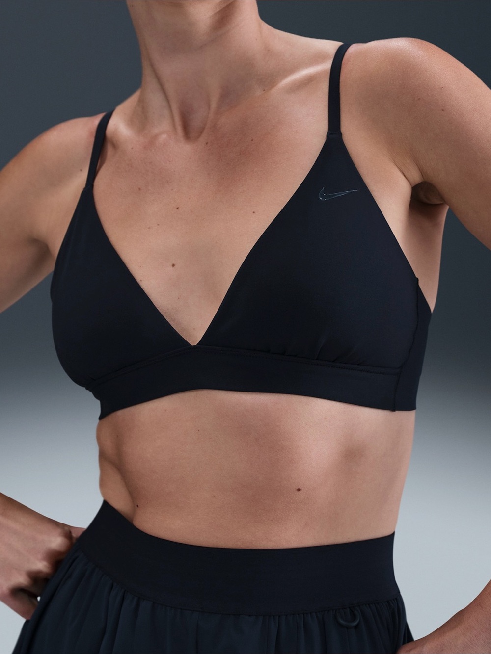 Nike Form Women's Light-Support Non-Padded Triangle Sports Bra HQ7003-011 Black